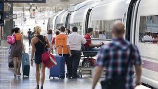 Los maquinistas de Renfe convocan cinco jornadas de huelga ante el "déficit de personal"