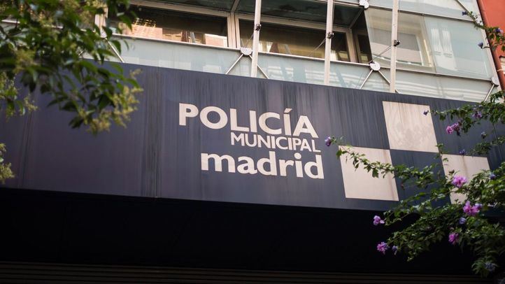 Un hombre intenta atracar con una pistola falsa en una discoteca