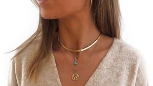 Los collares de oro más top de la temporada