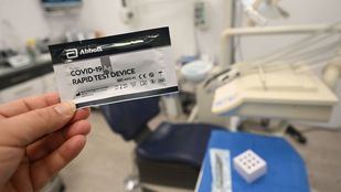 Arrancan los test de antígenos en farmacias y clínicas dentales: ¿están preparadas?
