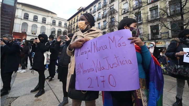 Un centenar de personas recuerdan a las víctimas del Tarajal en el séptimo aniversario