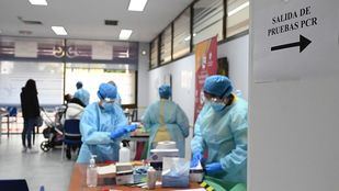 Los test de antígenos llegan esta semana a once zonas básicas y continúan en los campus universitarios