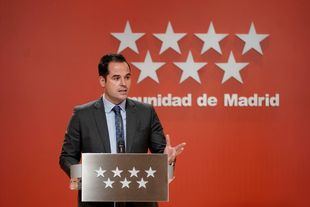 Aguado traslada su apoyo a los profesionales de Telemadrid