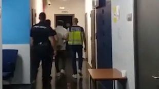 El asesino de Aranjuez entrando en prisión
