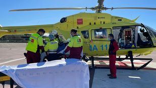 Herido grave un montañero tras clavarse un piolet en el pecho al caer por una ladera de hielo