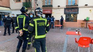 Cinco personas sufren quemaduras tras una deflagración en un bar de Villaverde