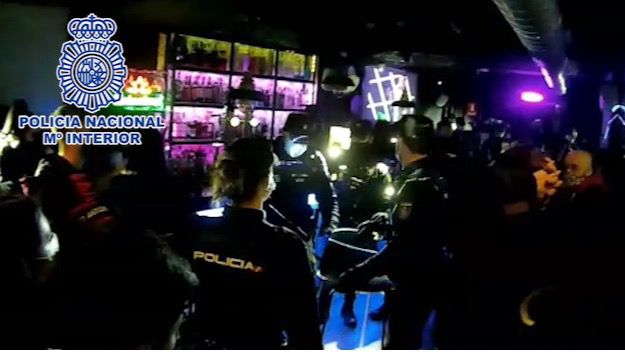 Desmanteladas dos fiestas ilegales en el barrio de Huertas