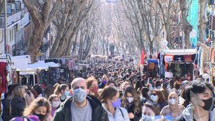 El Rastro recupera poco a poco la normalidad