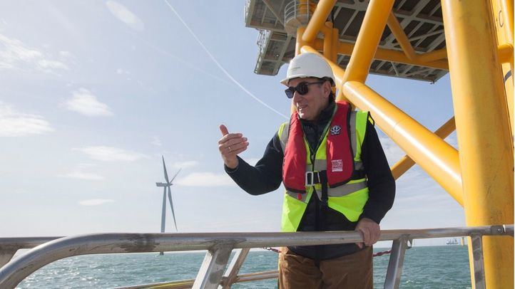 El presidente de Iberdrola, Ignacio Galán, durante la visita a un parque eólico