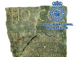 Recuperada una histórica placa jurídica en bronce de la época romana que iba a ser subastada