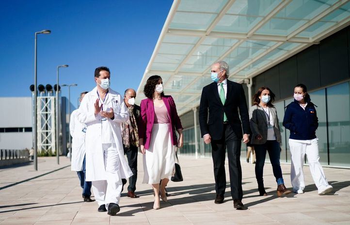 Un total de 50.000 mayores de 80 años serán citados el jueves, viernes y lunes para recibir la vacuna