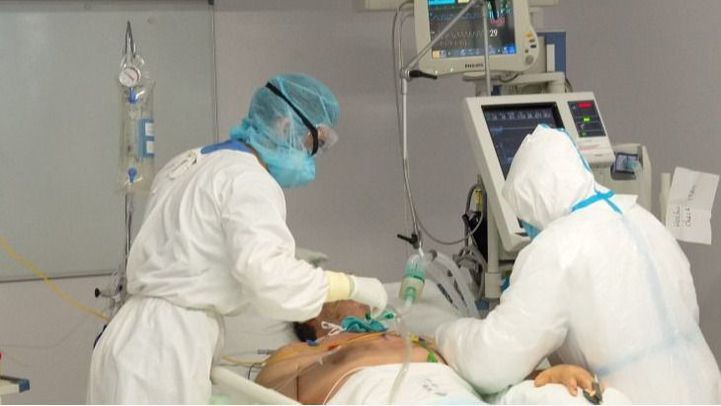 Febrero acaba como el mes con más muertes por coronavirus desde abril