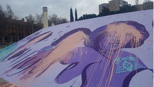 La réplica en Alcalá del mural feminista de Ciudad Lineal amanece vandalizada