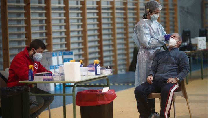 Los test de antígenos llegan esta semana a Móstoles, Alcalá y Torrejón