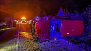 Dos jóvenes heridos por un accidente de coche en Gargantilla del Lozoya