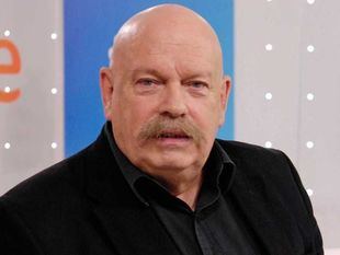 La justicia reconoce que José María Íñigo falleció por la exposición al amianto en TVE