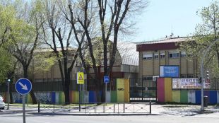Más Madrid presiona para que el desamiantado de colegios llegue a Usera en verano