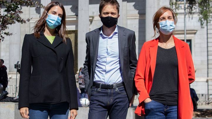 Rita Mestre, Íñigo Errejón y Mónica García.