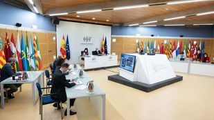 Sanidad acuerda ampliar la vacunación con AstraZeneca hasta los 65 años