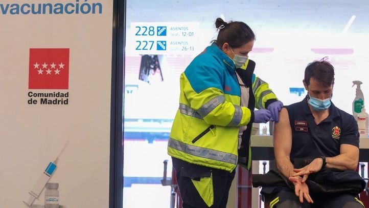 Madrid comenzará el martes a vacunar a la población general de 60 a 65 años