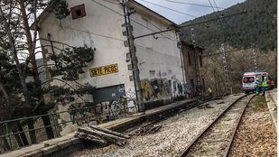 Un joven de 16 años electrocutado con la catenaria del tren de Cercedilla
