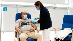 Diez hospitales de la región empezarán a vacunar este fin de semana a población general