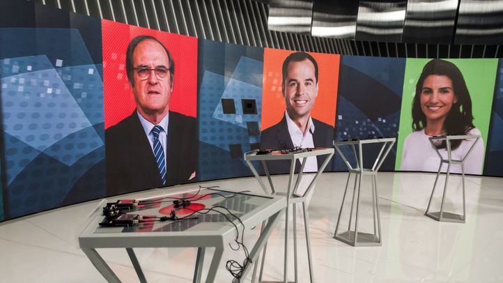 Plató de Telemadrid preparado para el debate electoral de los comicios autonómicos en 2019.