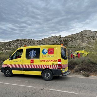 Fallece aplastado por el coche que estaba reparando en Aranjuez