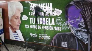 Vox critica que se hayan vandalizado sus carteles electorales en Sol