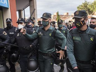 Tres detenidos por atentado a la autoridad y daños en un mitin de Vox en Navalcarnero