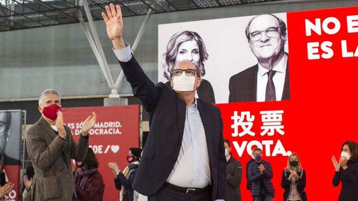 Ángel Gabilondo, candidato del PSOE a la presidencia de la Comunidad de Madrid, durante un acto electoral en Getafe