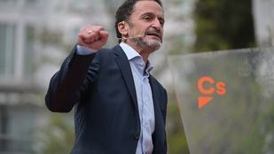 Bal llama en su propaganda electoral a evitar que los "extremos" marquen el futuro