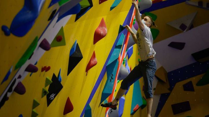 Centro de escalada Climbat, en el centro comercial X-Madrid