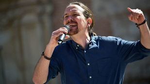 Iglesias avisa al PSOE de que solo hay "un camino correcto" y García aboga por "darse las manos y avanzar juntos"