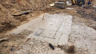 Las obras de un centro juvenil descubren restos de la fuente de San Pedro de Vicálvaro