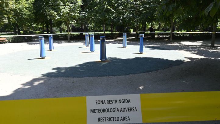 Zomas balizadas en el Retiro