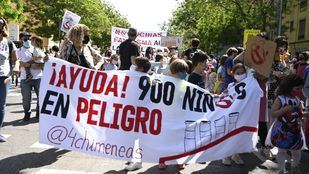 Arganzuela protesta contra la instalación de una cocina fantasma al lado del colegio Unamuno