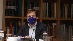 Almeida tacha de "lamentables" los botellones de esta madrugada: "Libertad no es infringir las normas"