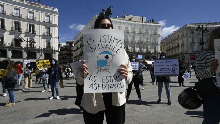 Concentración de trabajadores de Enfermería en la Puerta del Sol