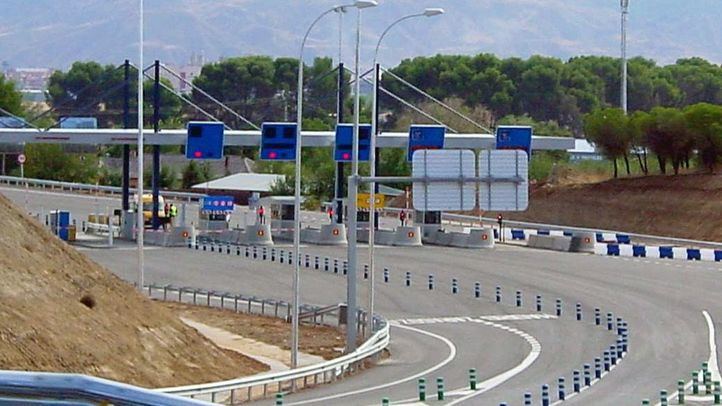 Peaje en Alcalá de Henares hacia la autopista R-2