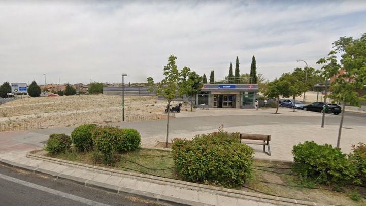 Estación de Metro de Tres Olivos