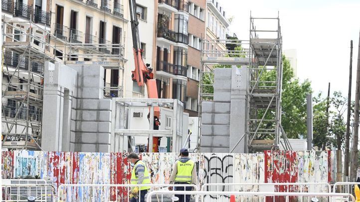 Dos leones de granito de 2.000 kilos coronarán el nuevo templete de la estación de Gran Vía