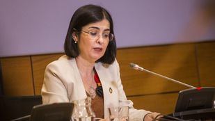 Darias advierte a las autonomías de que el Gobierno "hará que se cumpla" el acuerdo sobre hostelería