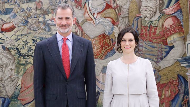 La presidenta de la Comunidad de Madrid, Isabel Díaz Ayuso, mantiene un encuentro con el Rey Felipe VI