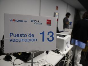 Sanidad amplía la autocita para vacunarse a madrileños de 45 años