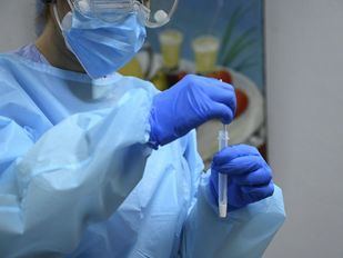 Aumentan los contagios Covid y disminuye la ocupación hospitalaria