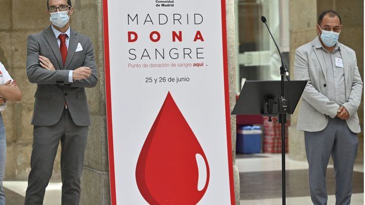 Donación de sangre en la Real Casa de Correos