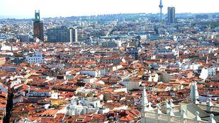 Vistas aéreas desde Torre Madrid, el centro de Colón al Pirulí
