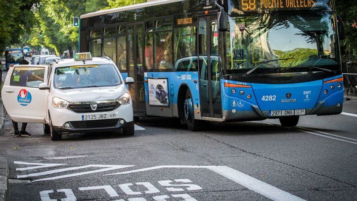 Refuerzo de taxis durante las madrugadas de los 'findes' tras la vuelta del ocio nocturno