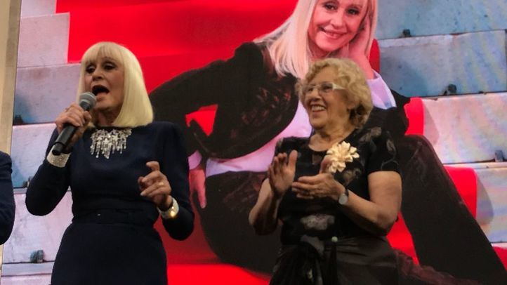Raffaella Carrá con Manuela Carmena